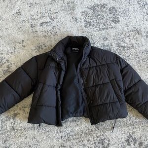 Cropped puffed winter jacket